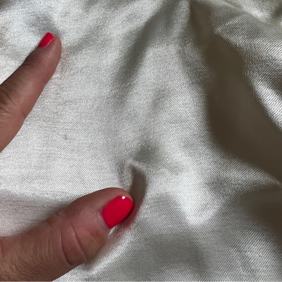 Q2 Satin Blazer - Picture 11 of 15